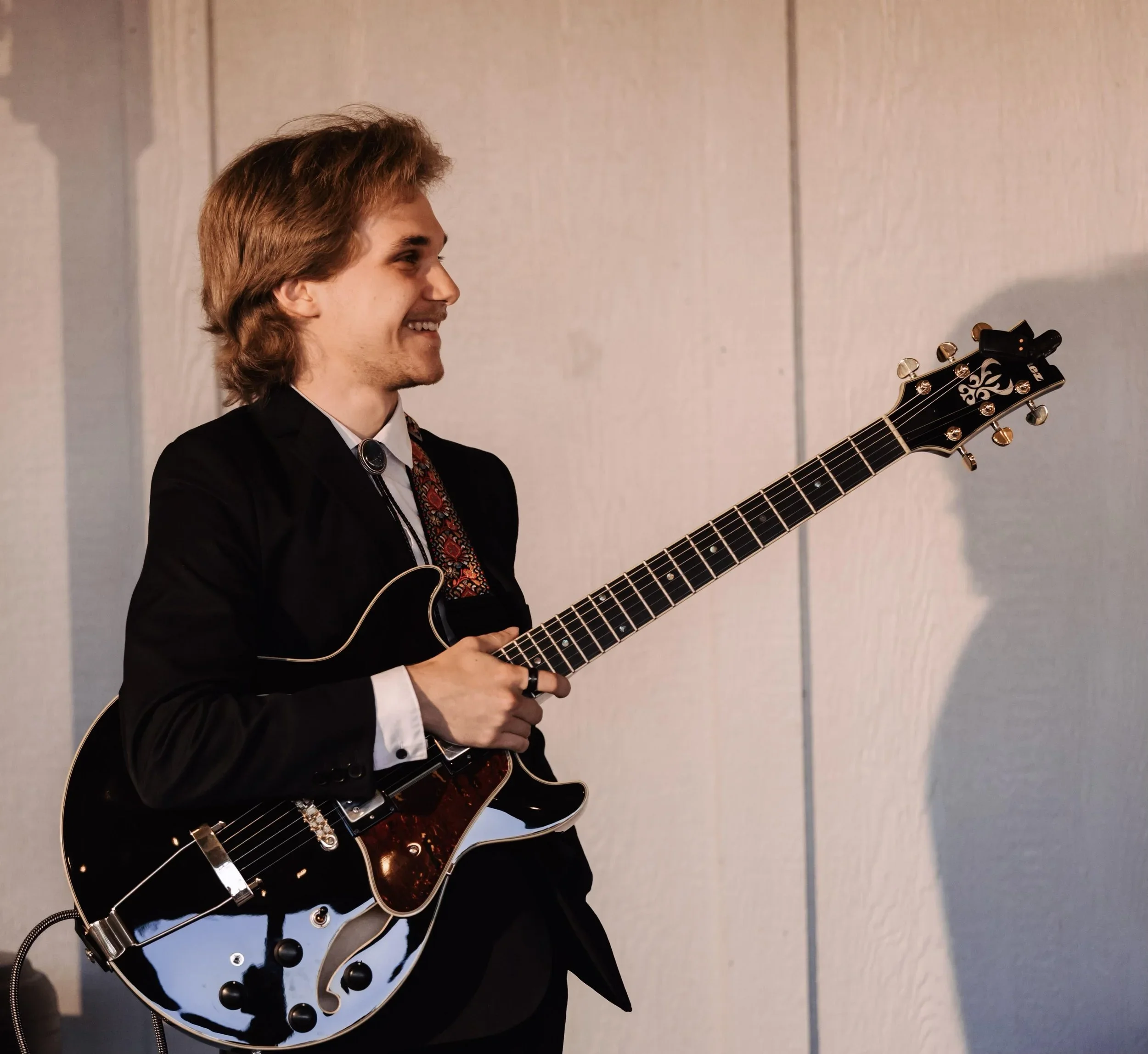 Dane Neufeld, Guitar, Ukulele