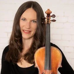 Laryssa Warne, Violin