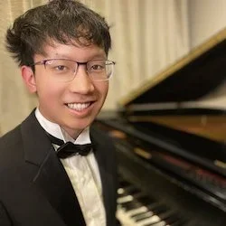 Riley Ngo, Piano