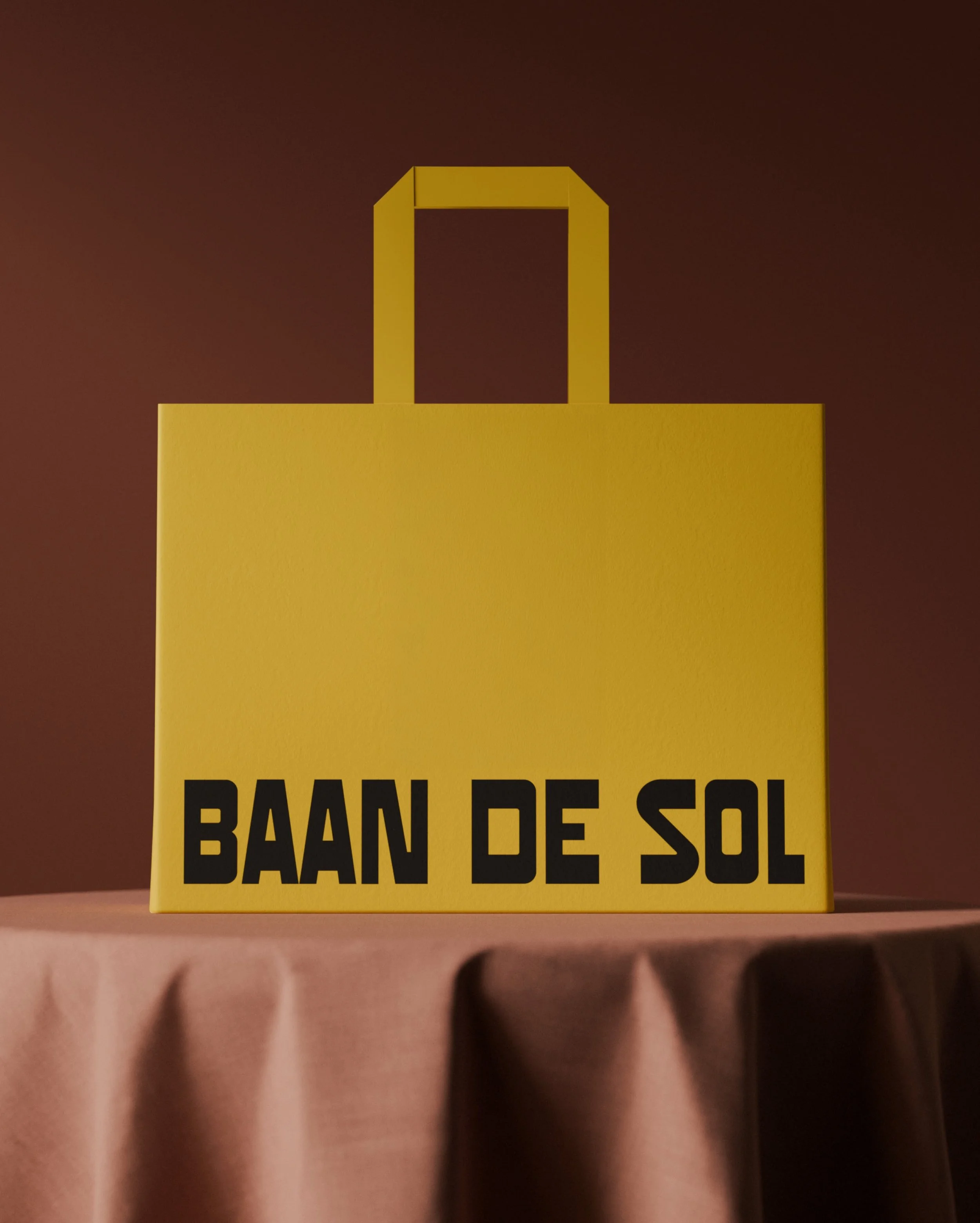 Yellow sign with black text reading "BAAN DE SOL" against a dark background.