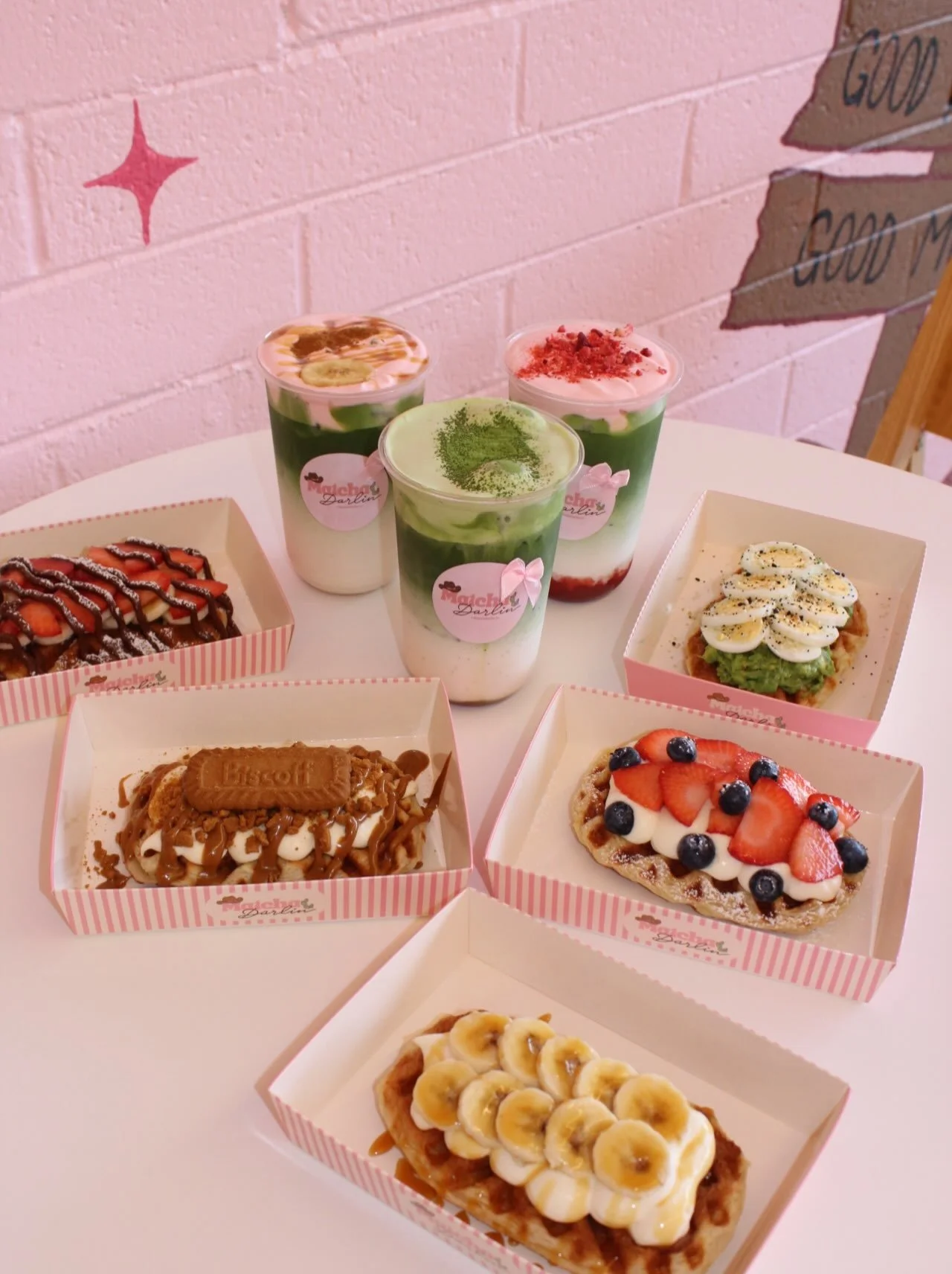 POV: you &amp; the girls meet up for a matcha &amp; croffle date at the cutest little cafe in Tempe 💖🍵✨ 

#matcha #matchalatte #tempeaz #pink #croffles