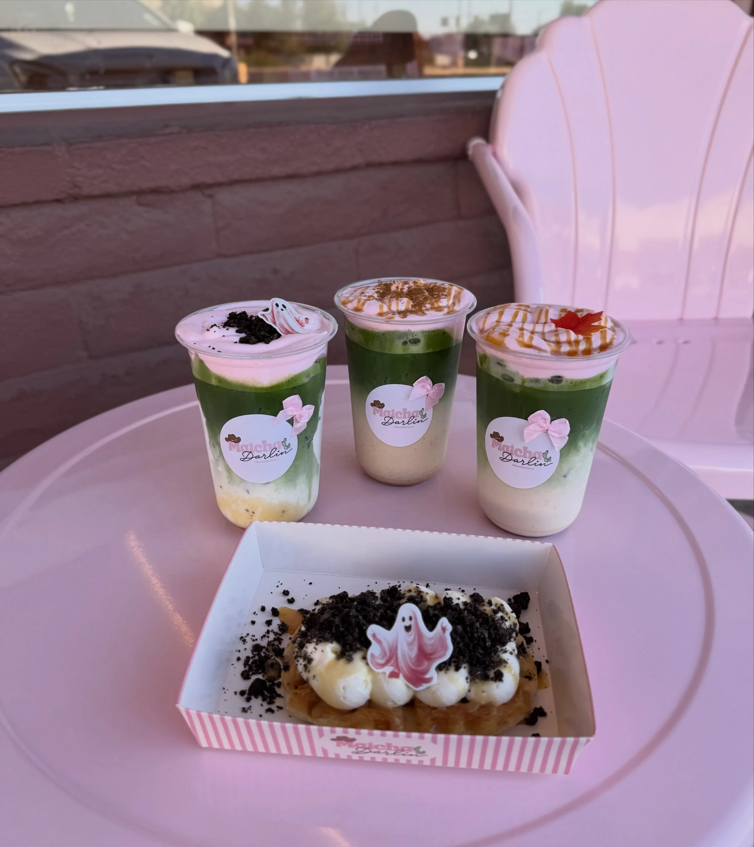 🎃👻 OCTOBER SPECIALS ARE HERE! 🍵🧡

Spooky season just got a whole lot sweeter! 🍂✨ Our October specials are officially here and will be available through the END OF THE MONTH! 👀💗

🎃 Cookies &amp; Scream Matcha
🍮 Pumpkin Cr&egrave;me Br&ucirc;l