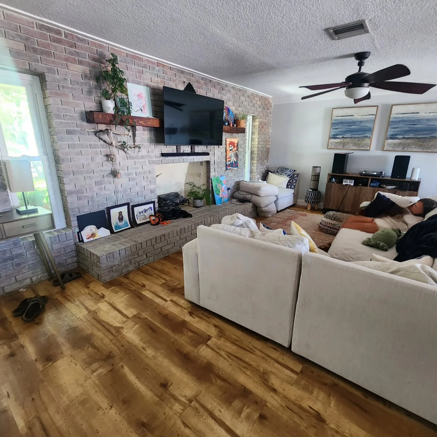 ✨ Living Room Refresh ✨
A new layout, unique Marketplace finds, and a simplified, cozy vibe. 🪞🪑
Decluttered, rearranged, and minimized &mdash; just the right mix of comfort and calm. #OCDRefresh #BeforeAndAfter #HomeDesign #DeclutterWithOCD
@jaf197
