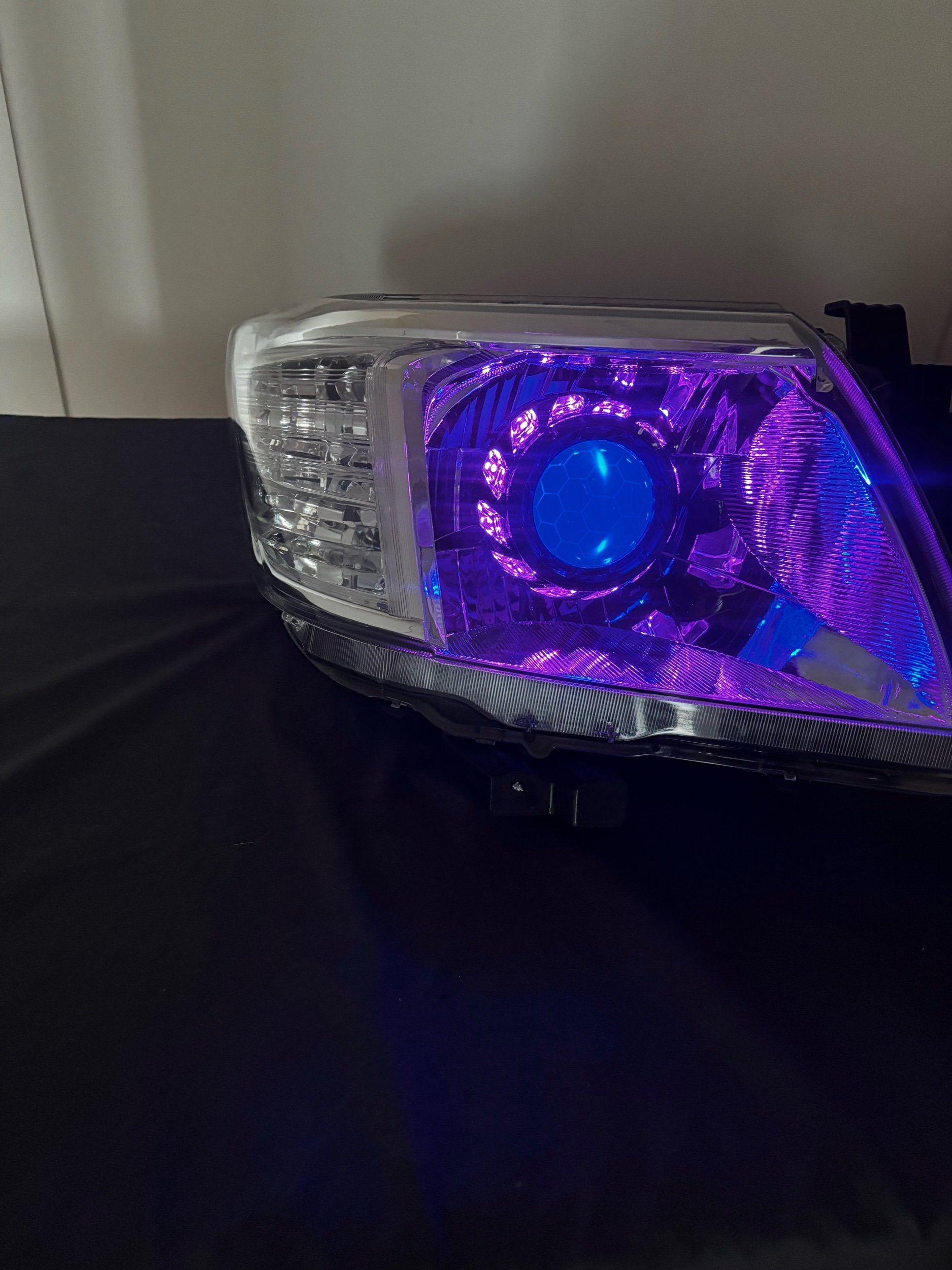 N70 Hilux Turbine RGBW Bi-LED Headlights