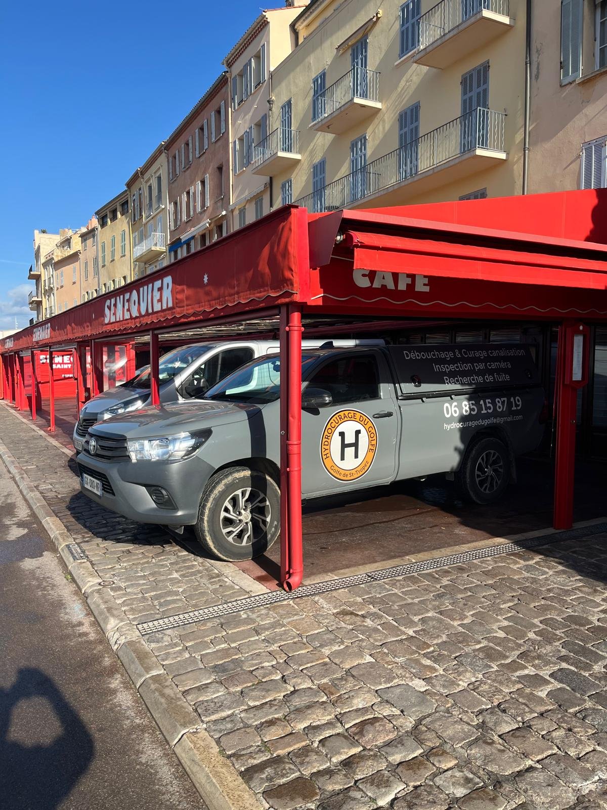 Projet Oranssi : toit en bardage