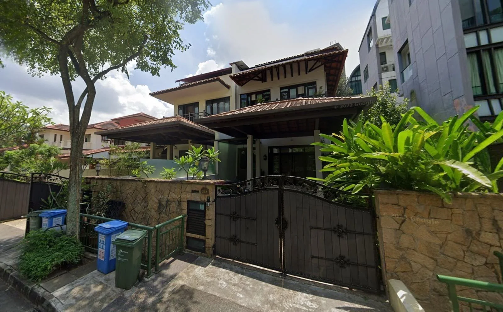 Redevelopment into a Pair of Luxury Semi-Detached House , 23-Land: 2,786 sqft , 23A-Land:   2,746 sqft