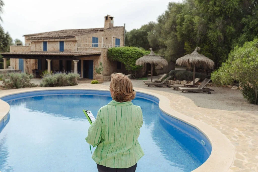 Personal Branding Photos for Mallorca Property Manager Jan Dexter