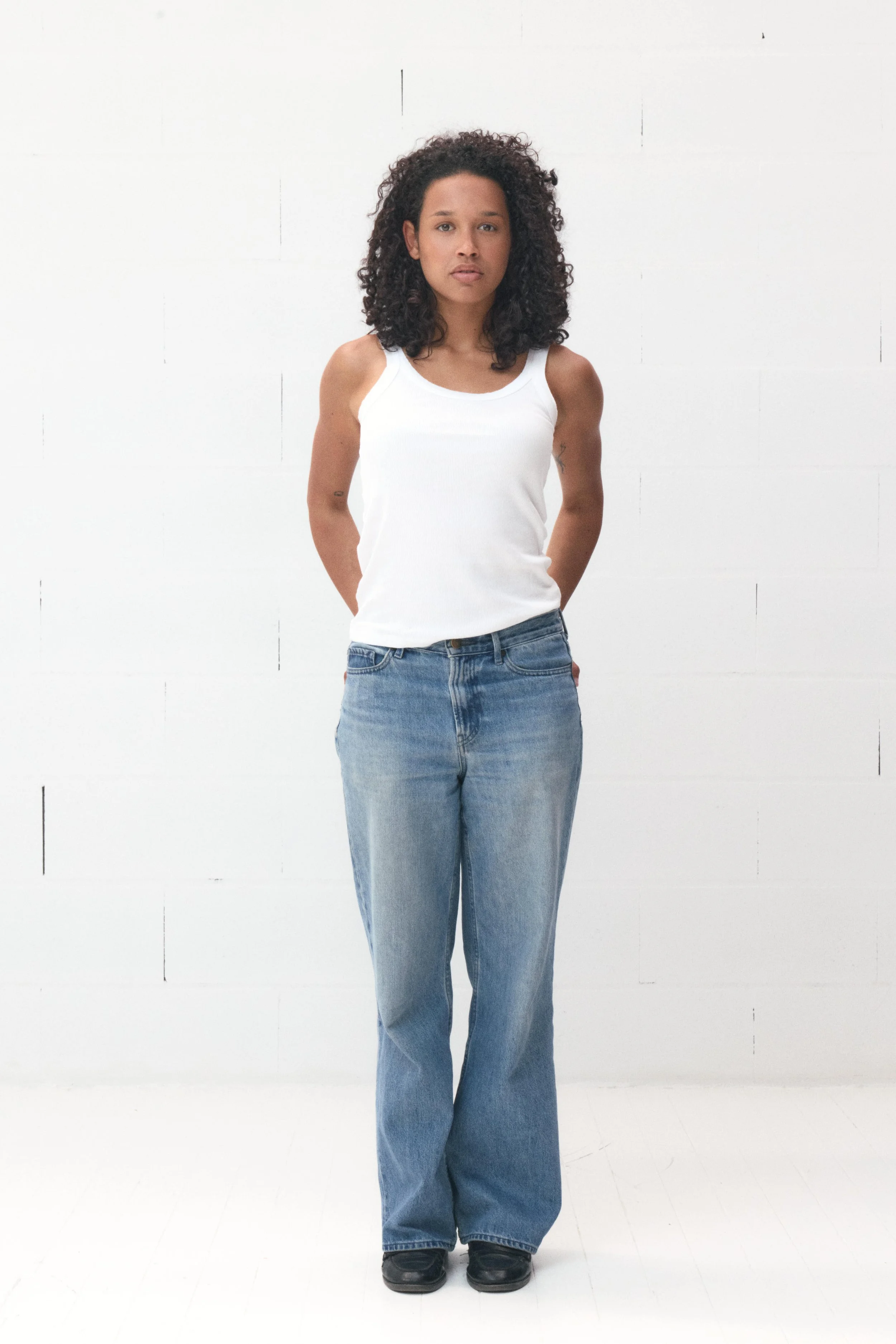 RED AGENCY MODELS5737.jpg