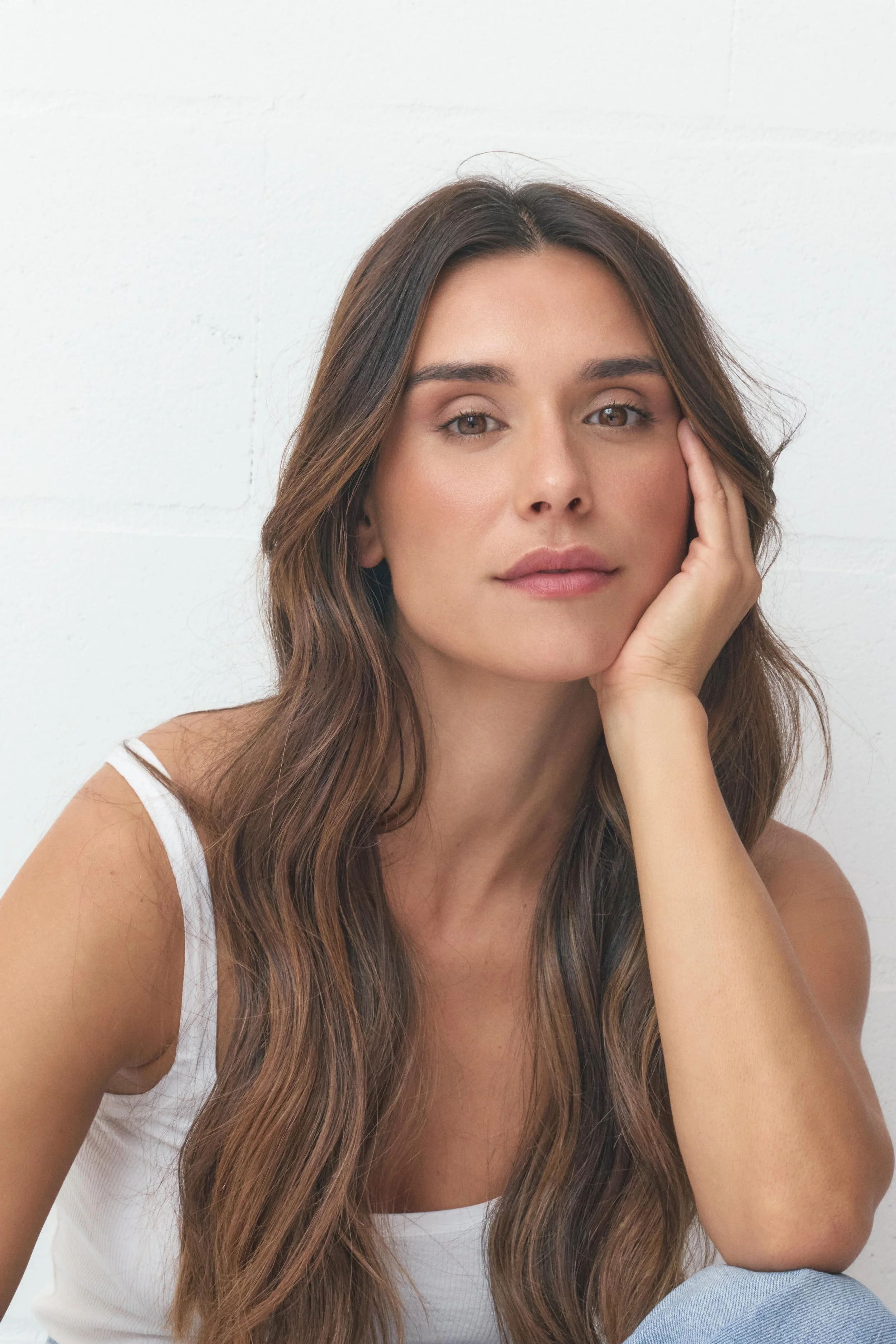RED AGENCY MODELS6063.jpg