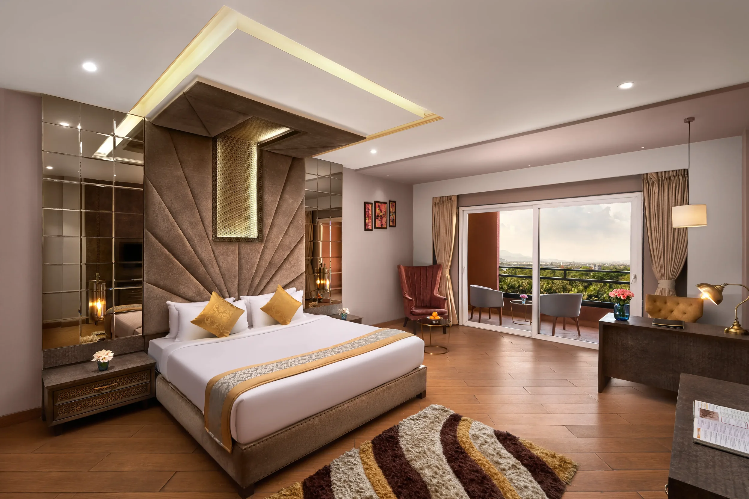 SGT_LuxSuite_Bed02 copy.webp