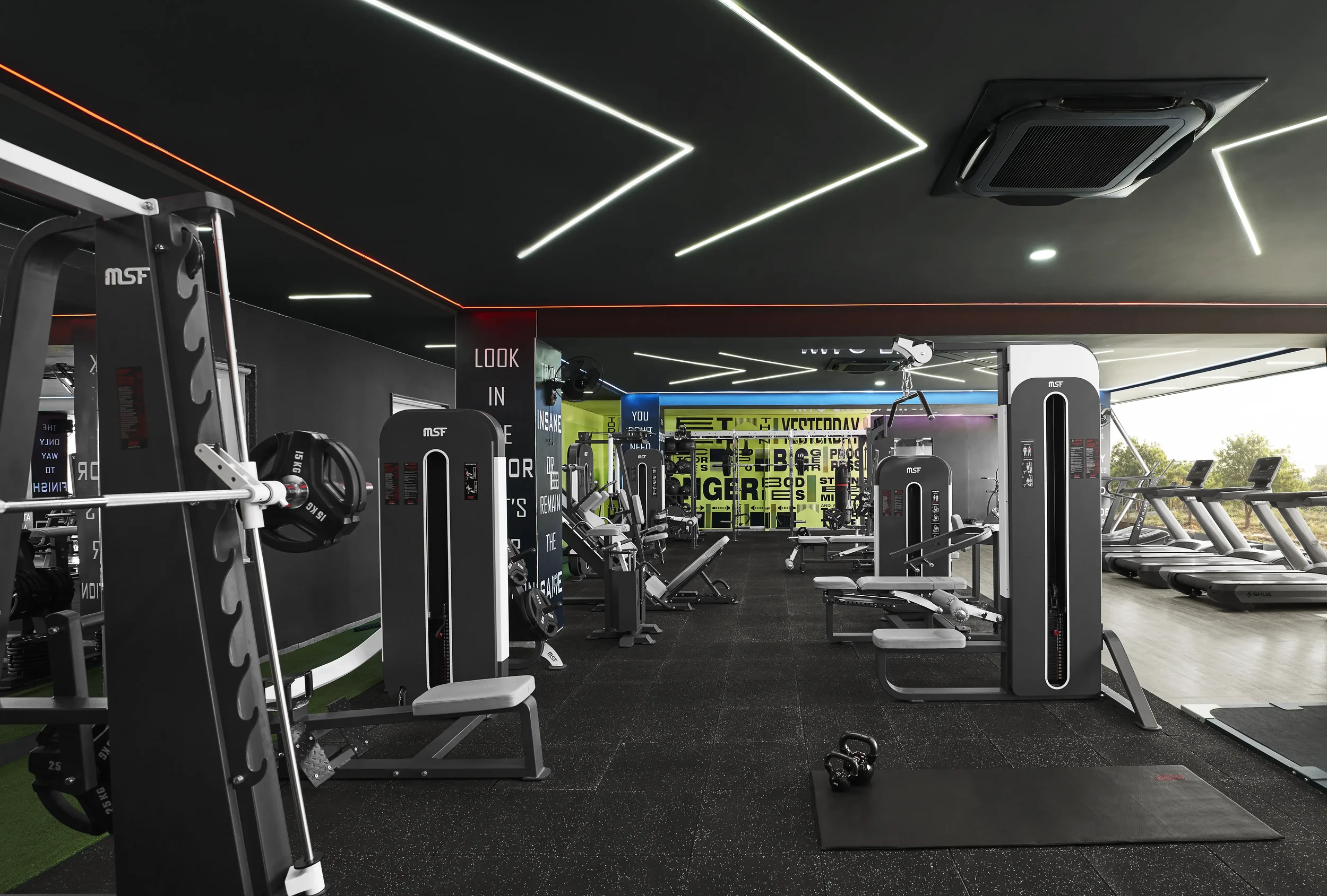 Kometa_lnterior_Apr'230850  .webp