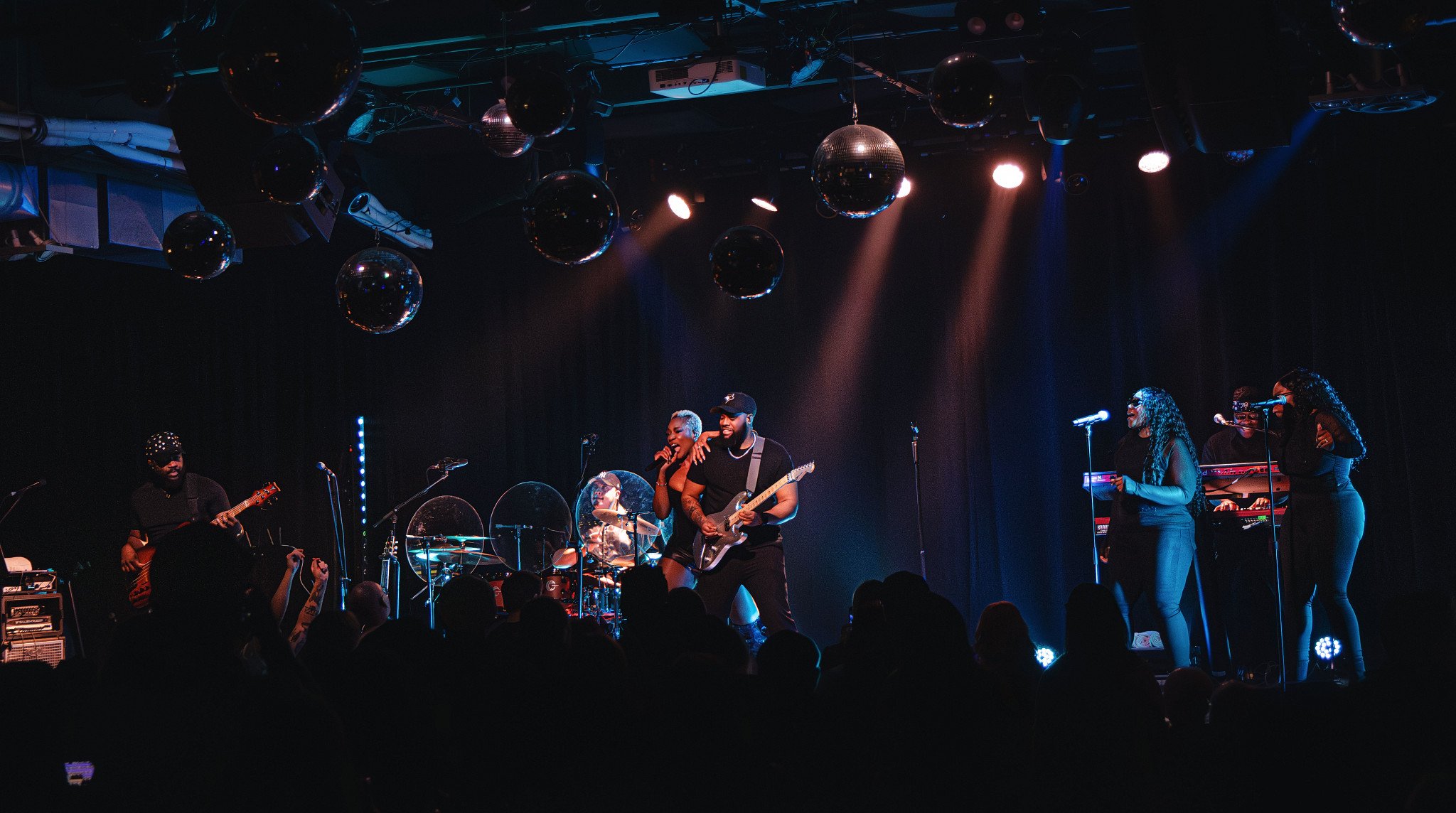 Jully Black  - Bo’s Bar &amp; Stage - Red Deer, AB 