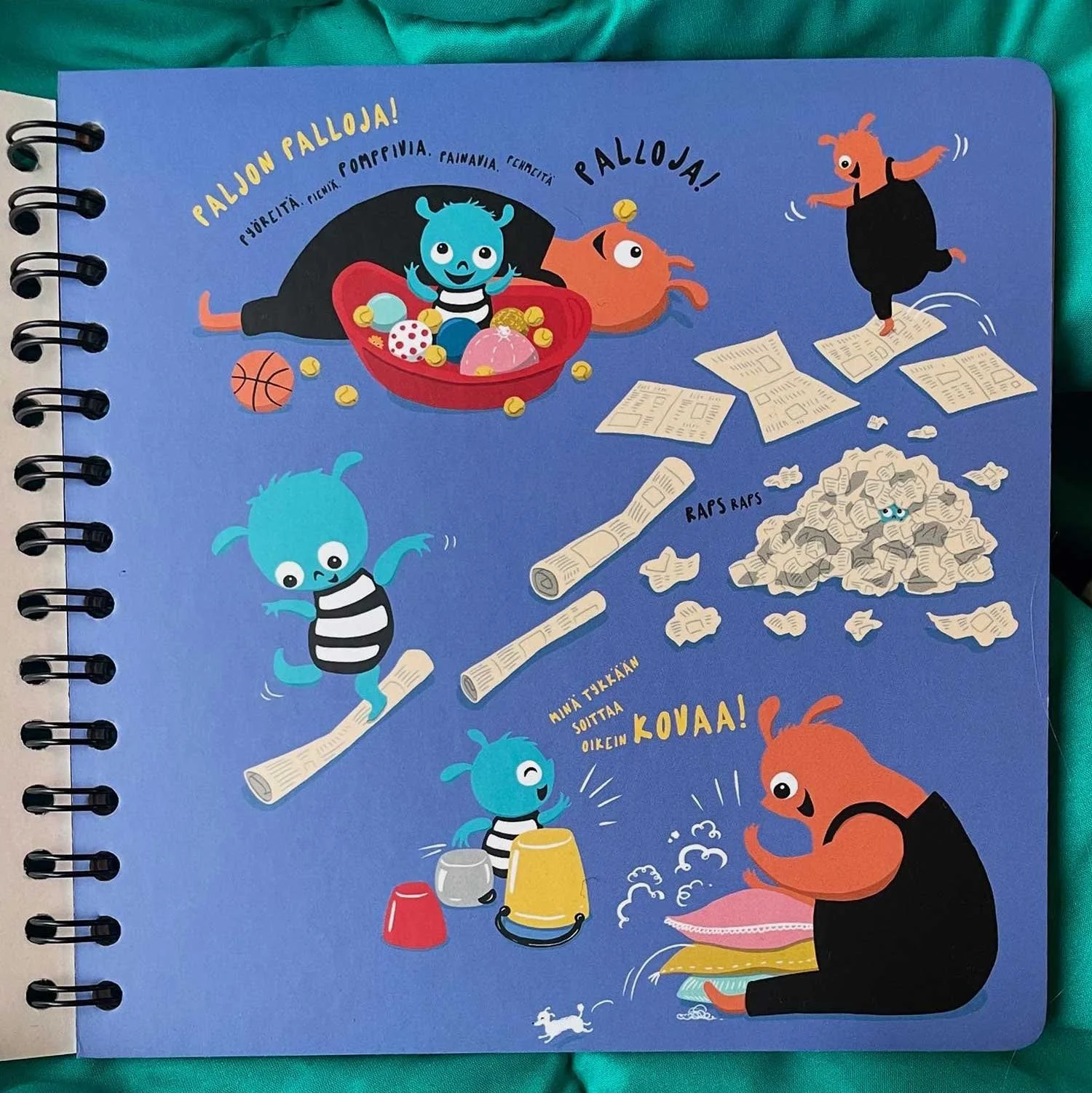 Vinkkiksen taideleikit -⁠katselukirjan kuvitus ja graafinen suunnittelu. Taidepiilo 2025.