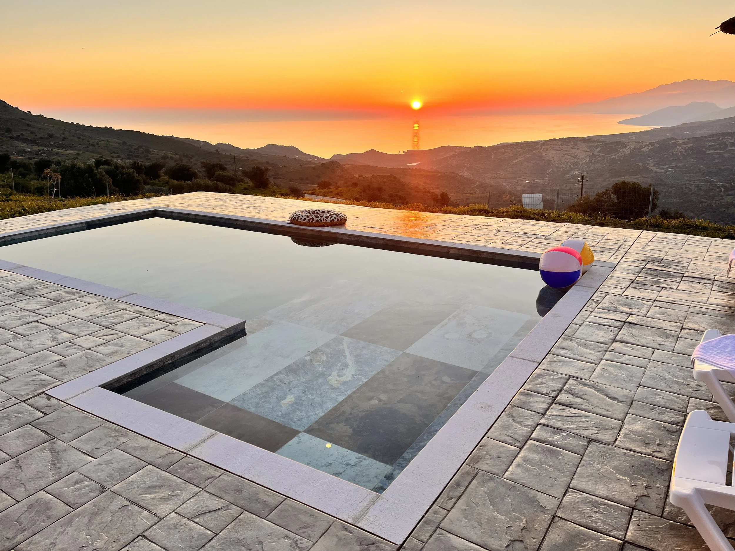 villa with view in crete saktouria with sunset