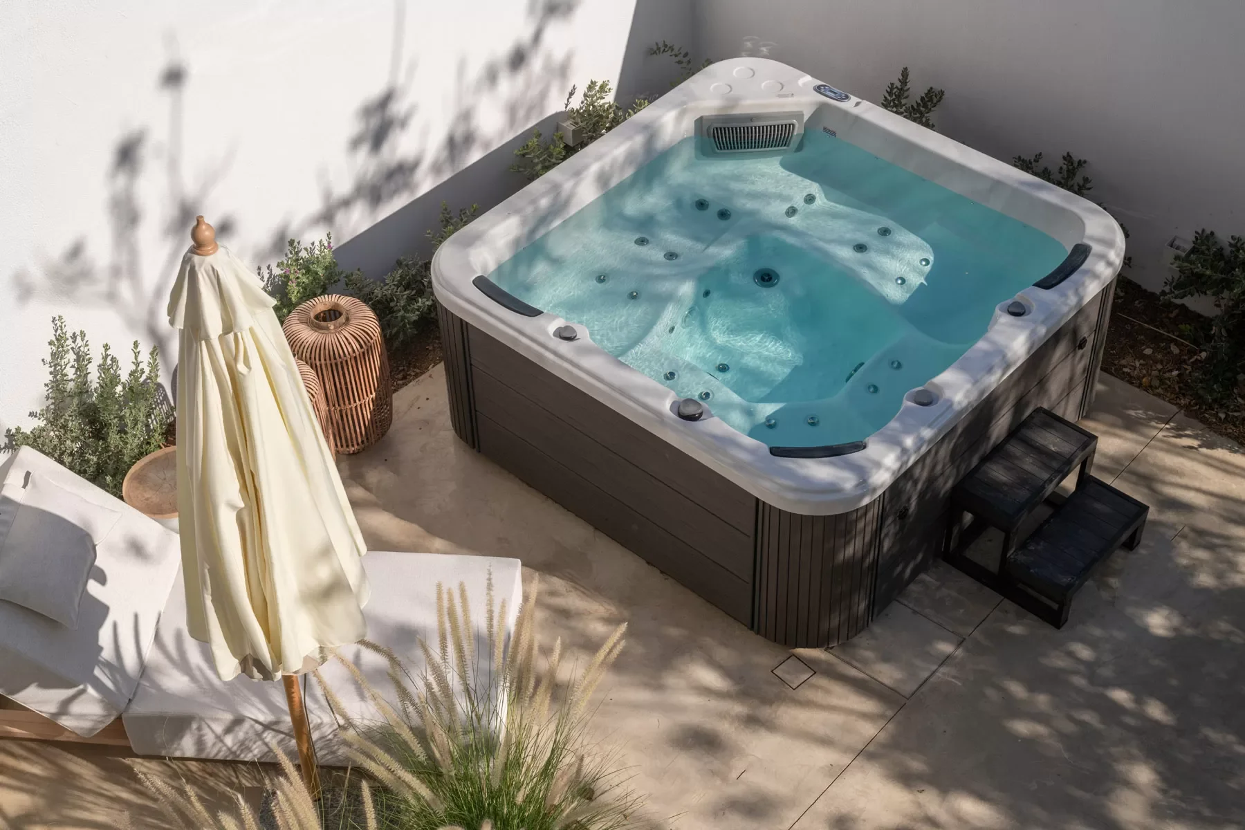 An outdoor hot tub in Tymbaki Crete near matala