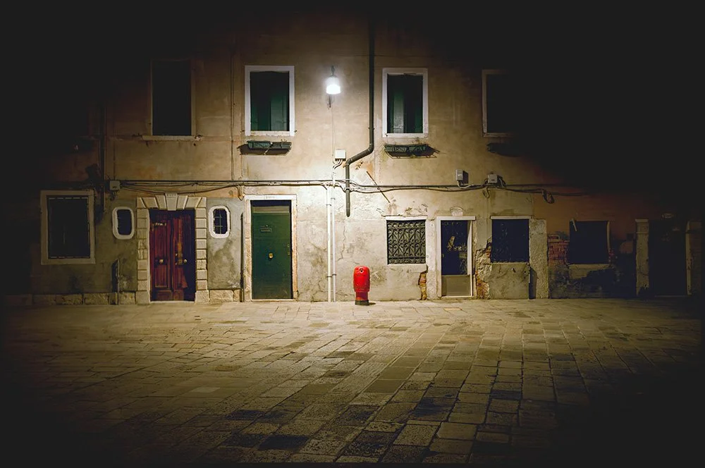 042 - Street in Venice