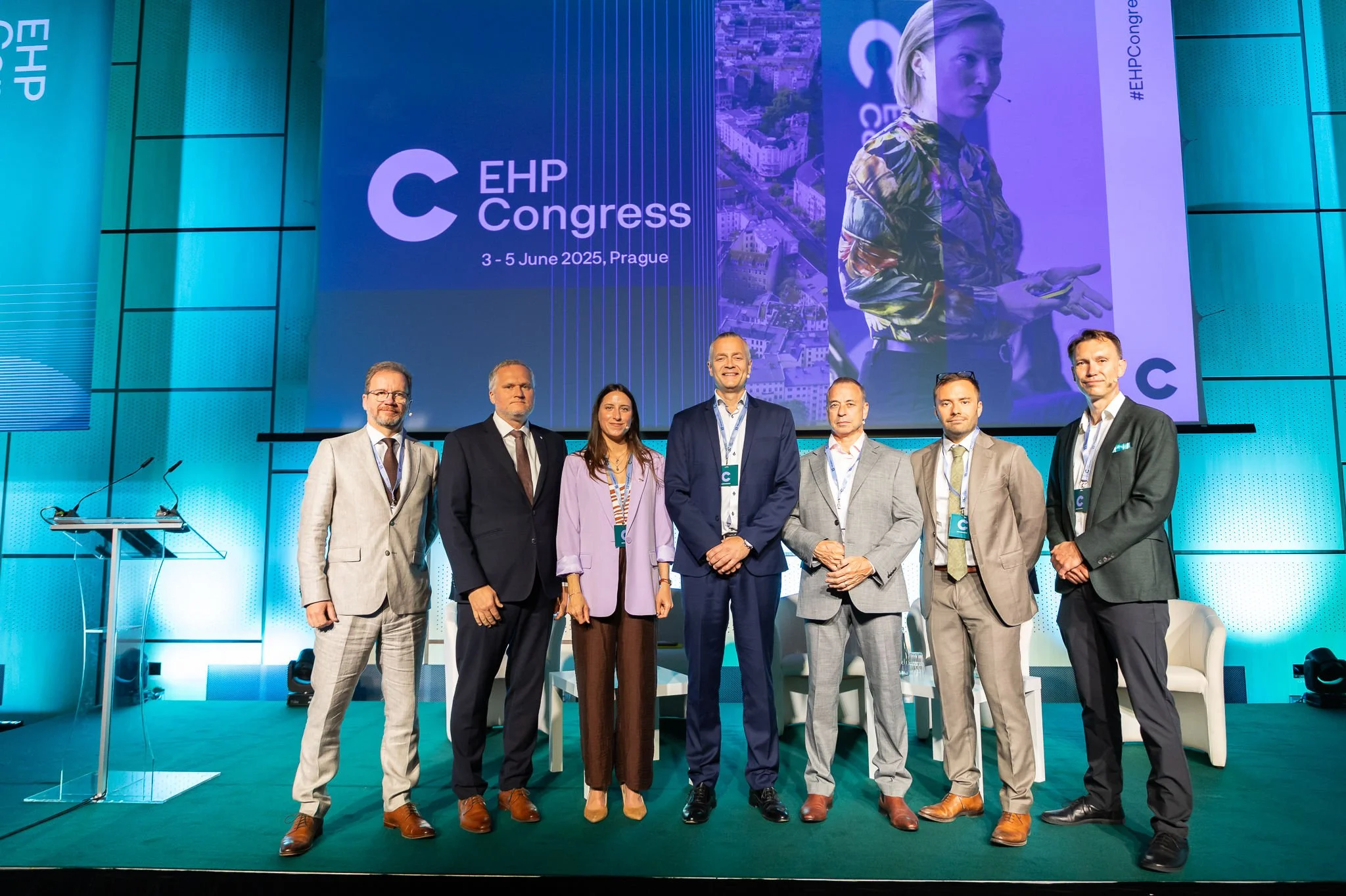 Packed main auditorium during keynote address at Euroheat & Power Congress Amsterdam — event photographer Amsterdam Ballo Studio