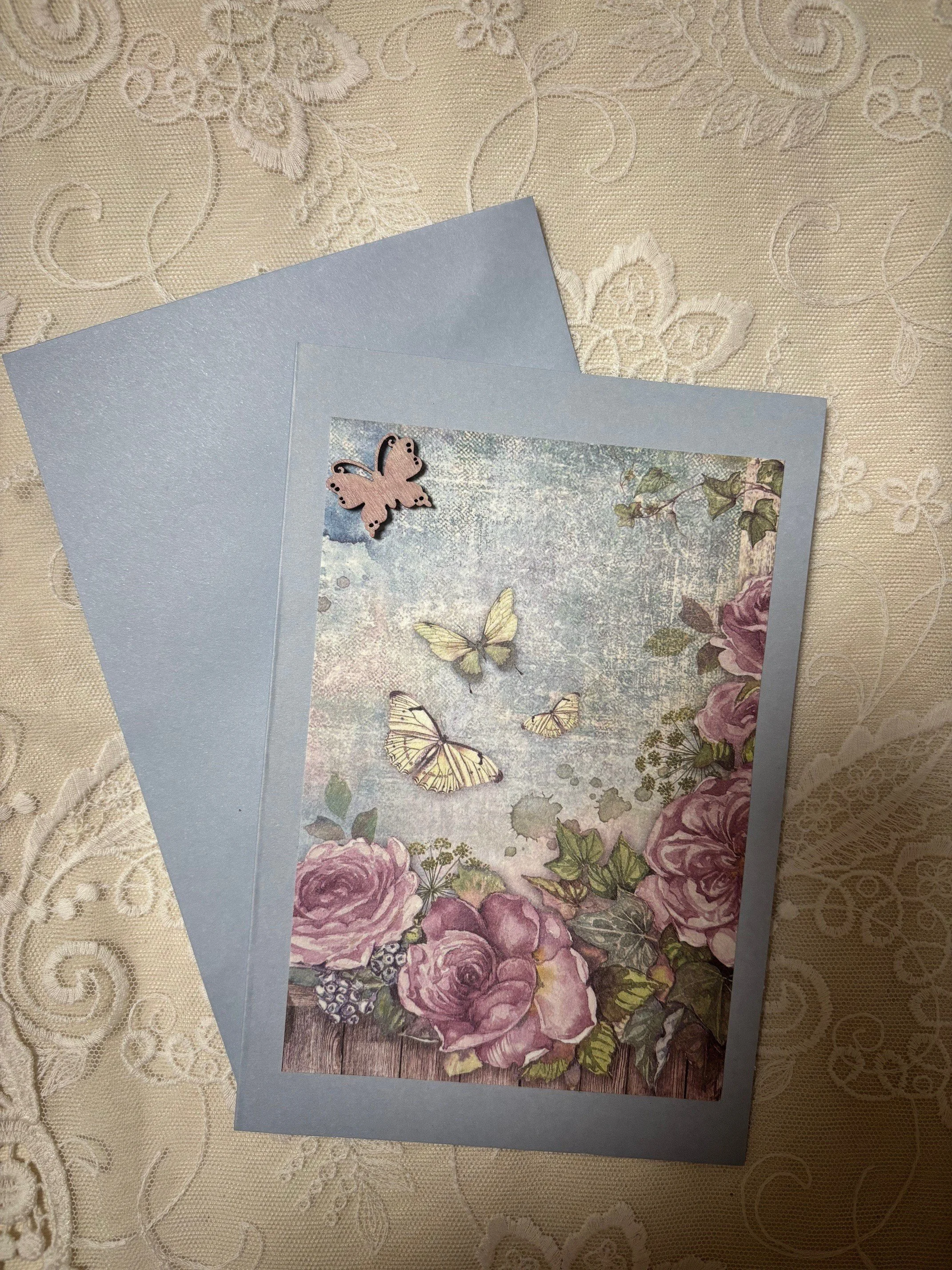 Romantische Karte Rosen & Schmetterlinge