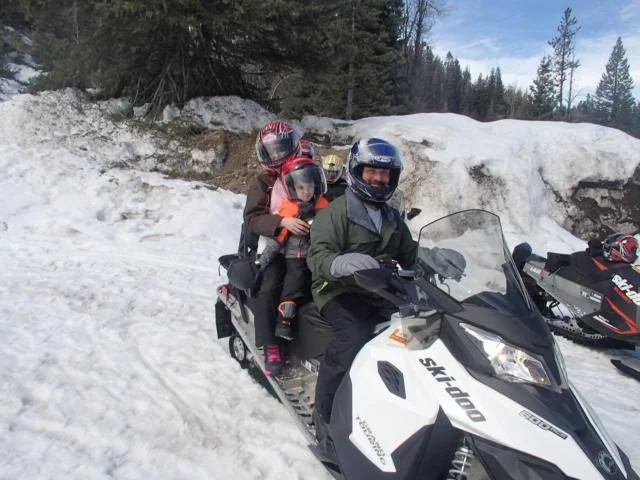 snowmobile.jpg