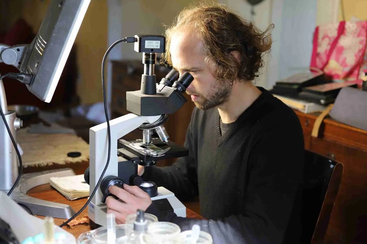 Joshua Microscope.jpg