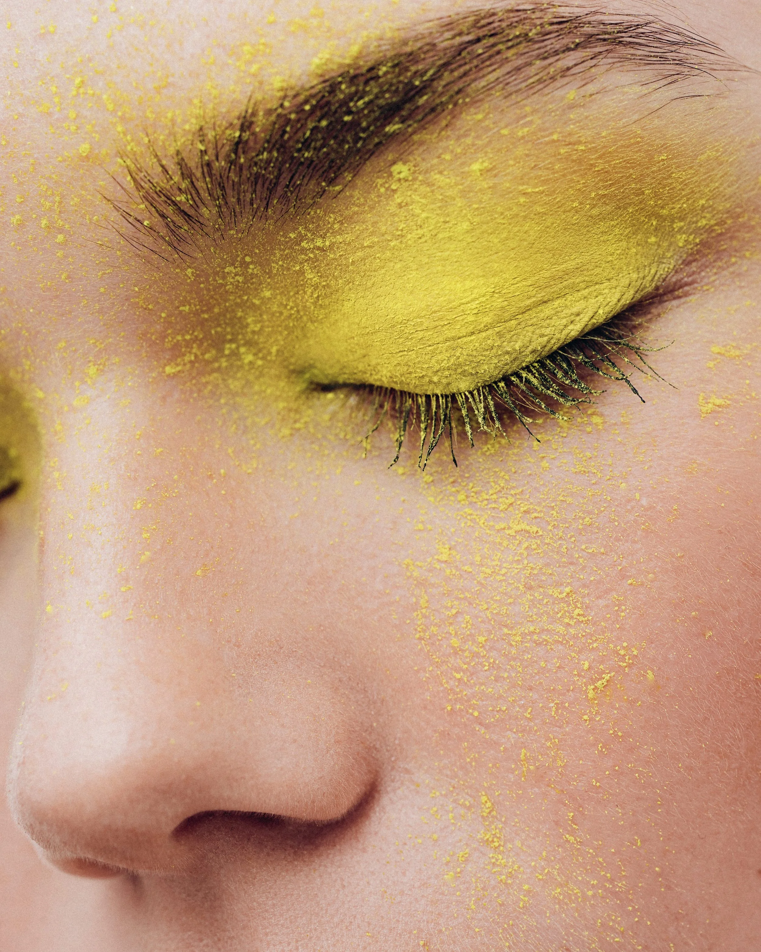 nicole_handy_makeup_colorful_holy_festival.jpg