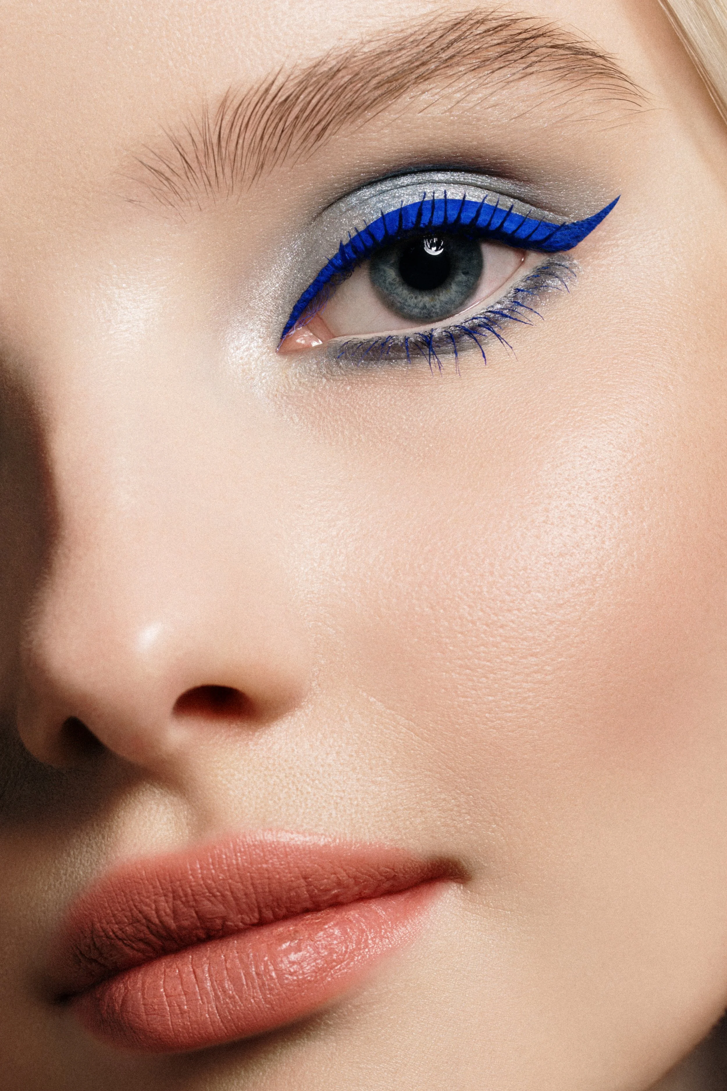 Grau HG - Beauty Dish Silber + Grid2738 Kopie.jpg