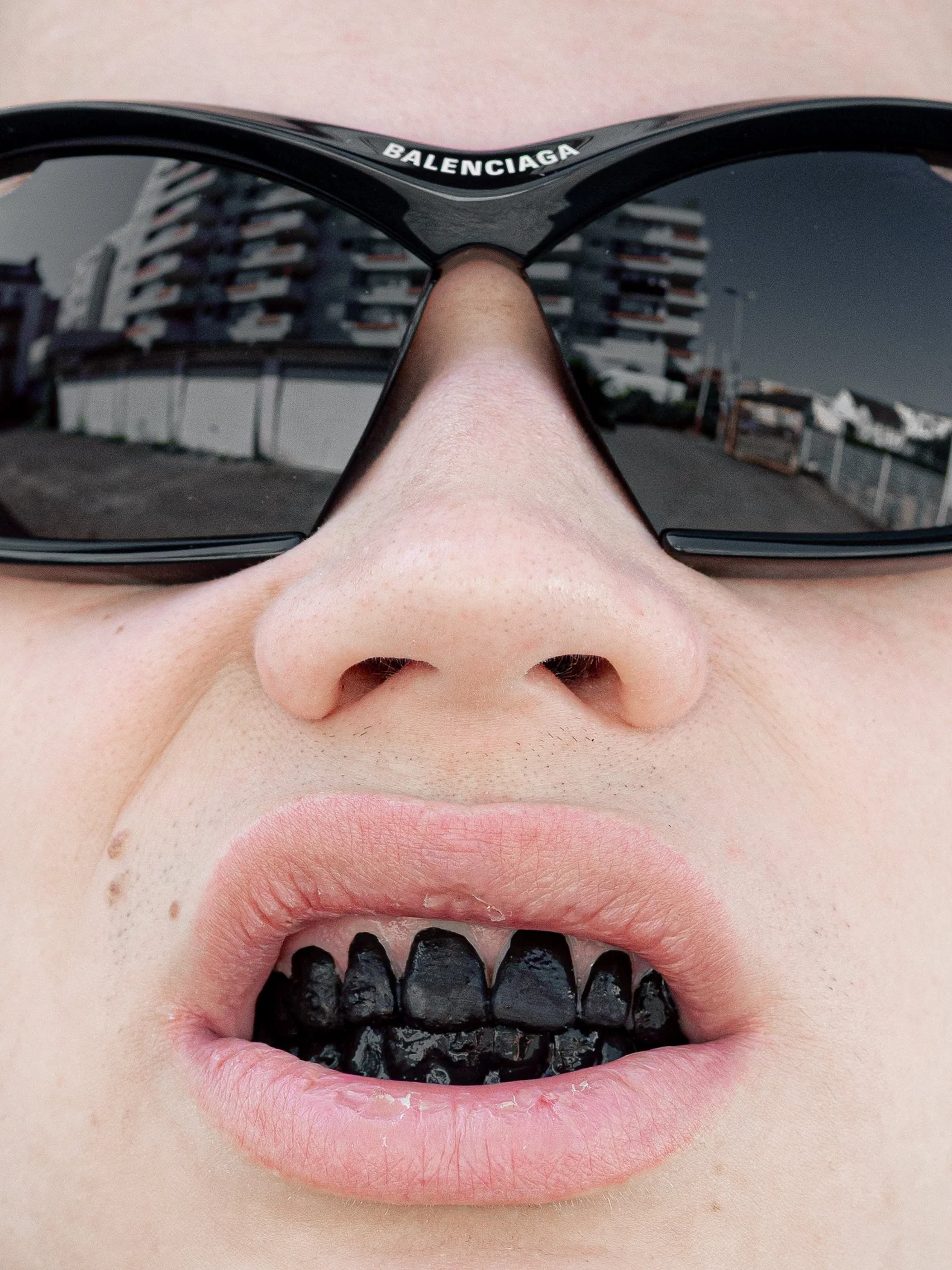glmrbynicole_black_teeth_balenciaga_new.jpg