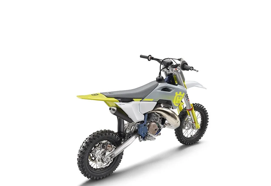 PHO_BIKE_PERS_REHI_TC-50-MY24-rear-right_#SALL_#AEPI_#V1.jpg