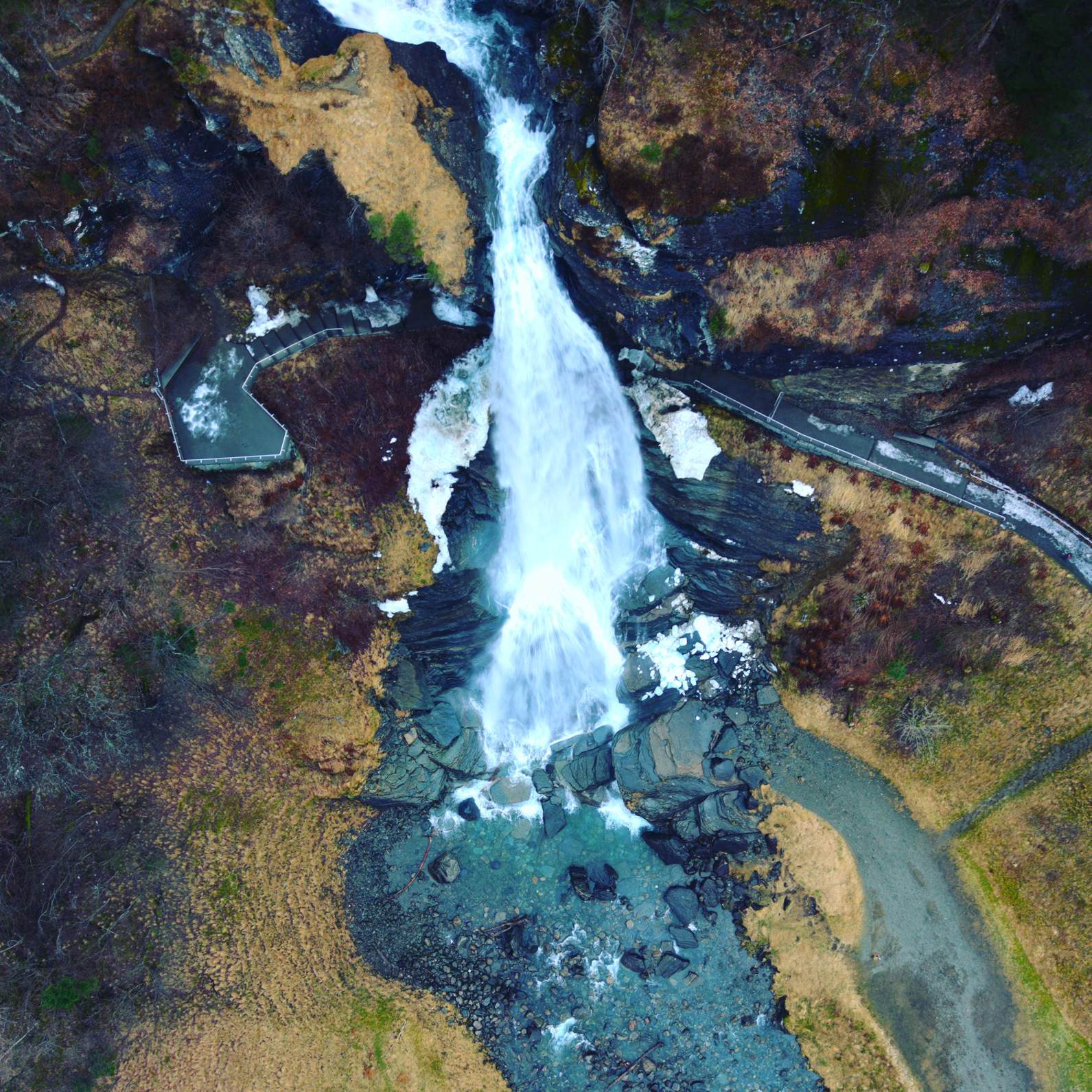 Steinsdalsfossen.png