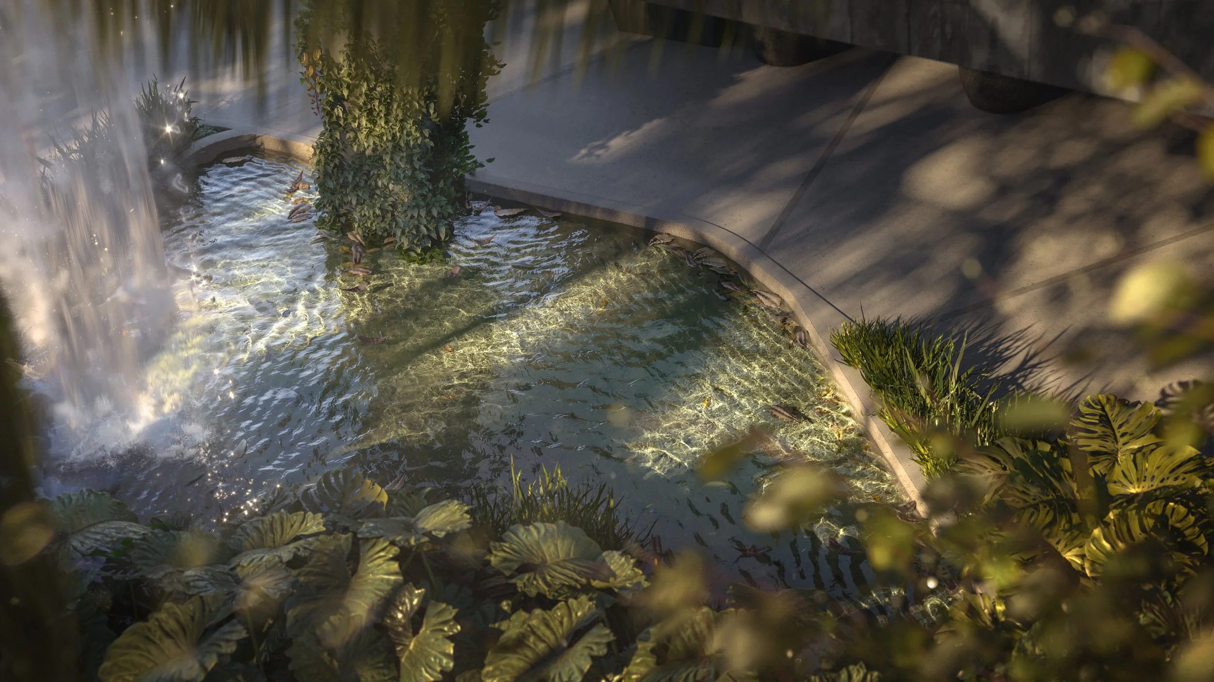 Piscina com cascata, rodeada de plantas verdes e uma área de concreto ao redor, sob sombra de árvores.