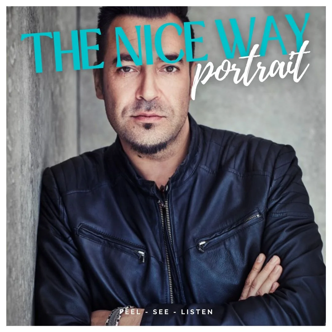 Portrait of a singer (DE). | Réalisation d'une interview (écrite) en allemand et coordination de la traduction vers le français.