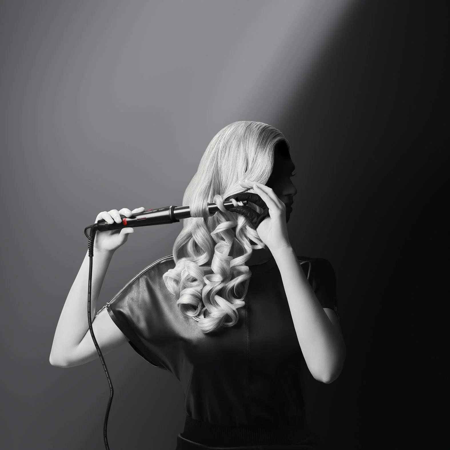 shooting en collaboration avec la marque Karl Lagerfeld.
Maquillage coiffure ©Peggy Valor