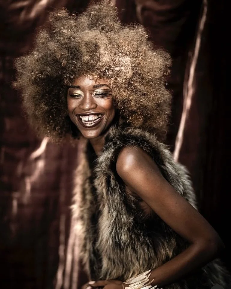 PROJET RAW @helene_perryphoto 
#mannequ&iacute;n @iamastoucamara 
#hairmakeup @peggy.valor #portraits #afro #makeupartistic #beautifull