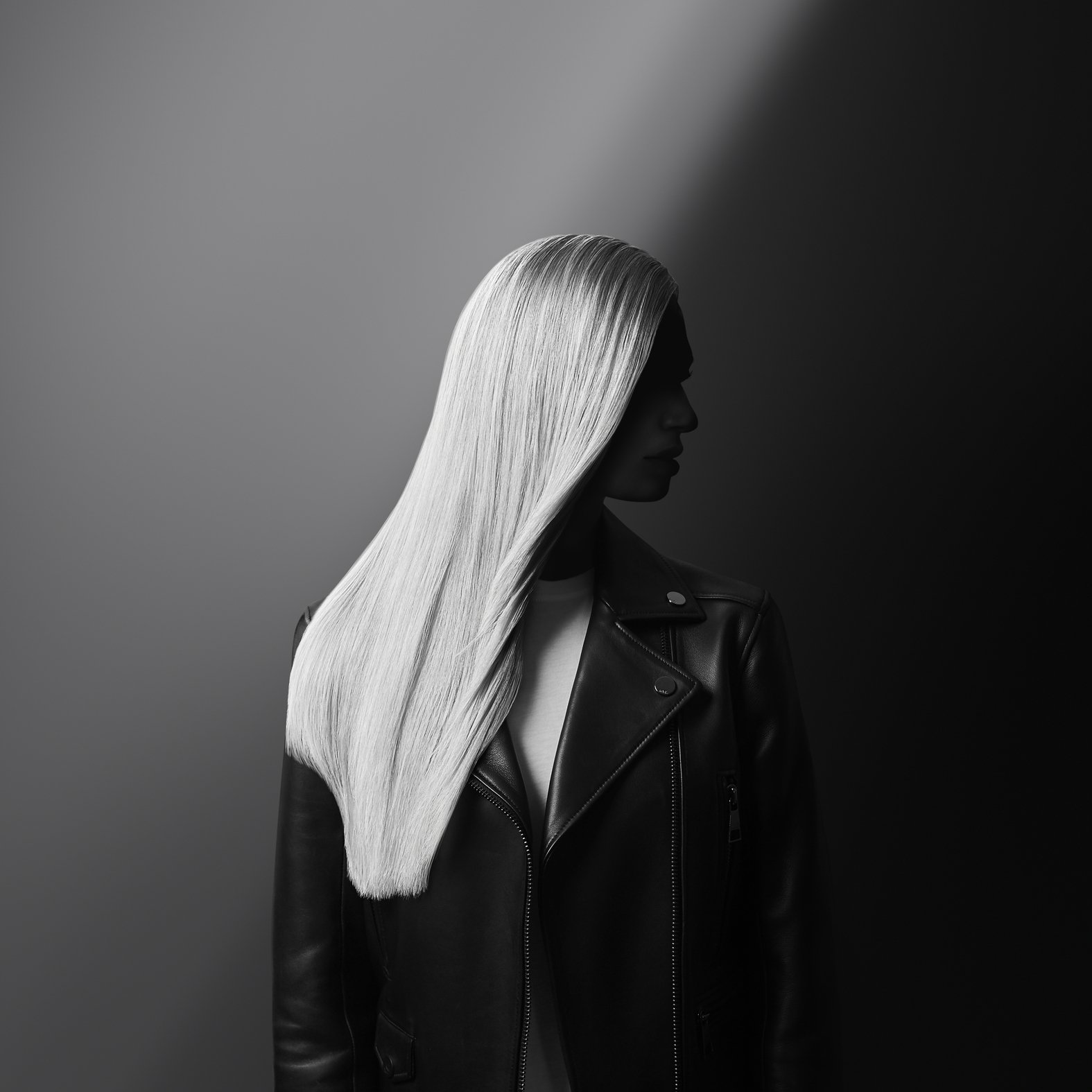 shooting en collaboration avec la marque Karl Lagerfeld.
Maquillage coiffure ©Peggy Valor