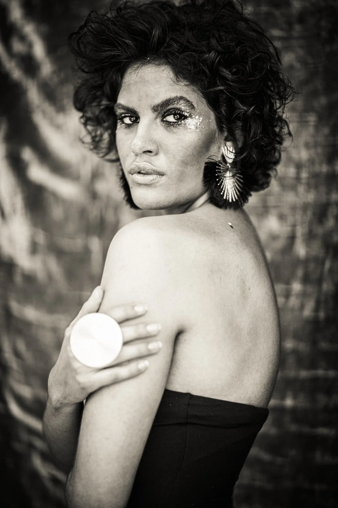 Projet RAW-  ©Hélène Perry
Maquillage Coiffure ©Peggy Valor