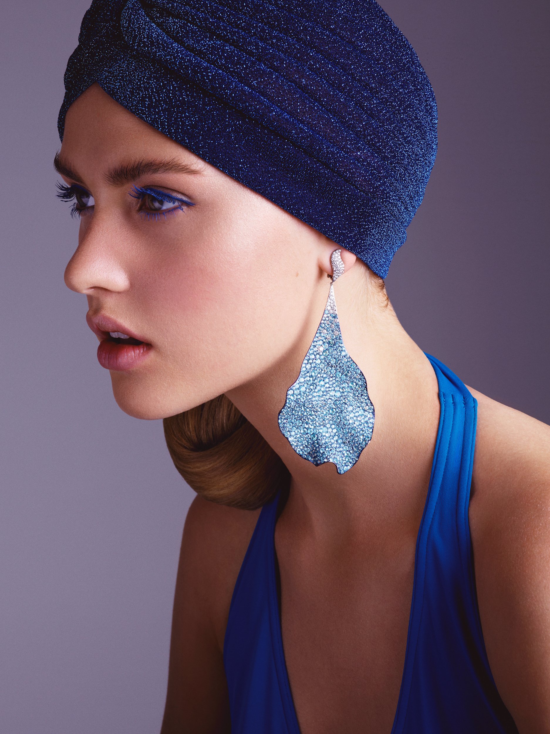 Magazine l'Officiel, Photo ©Seb Michel 
Maquillage coiffure ©Peggy Valor