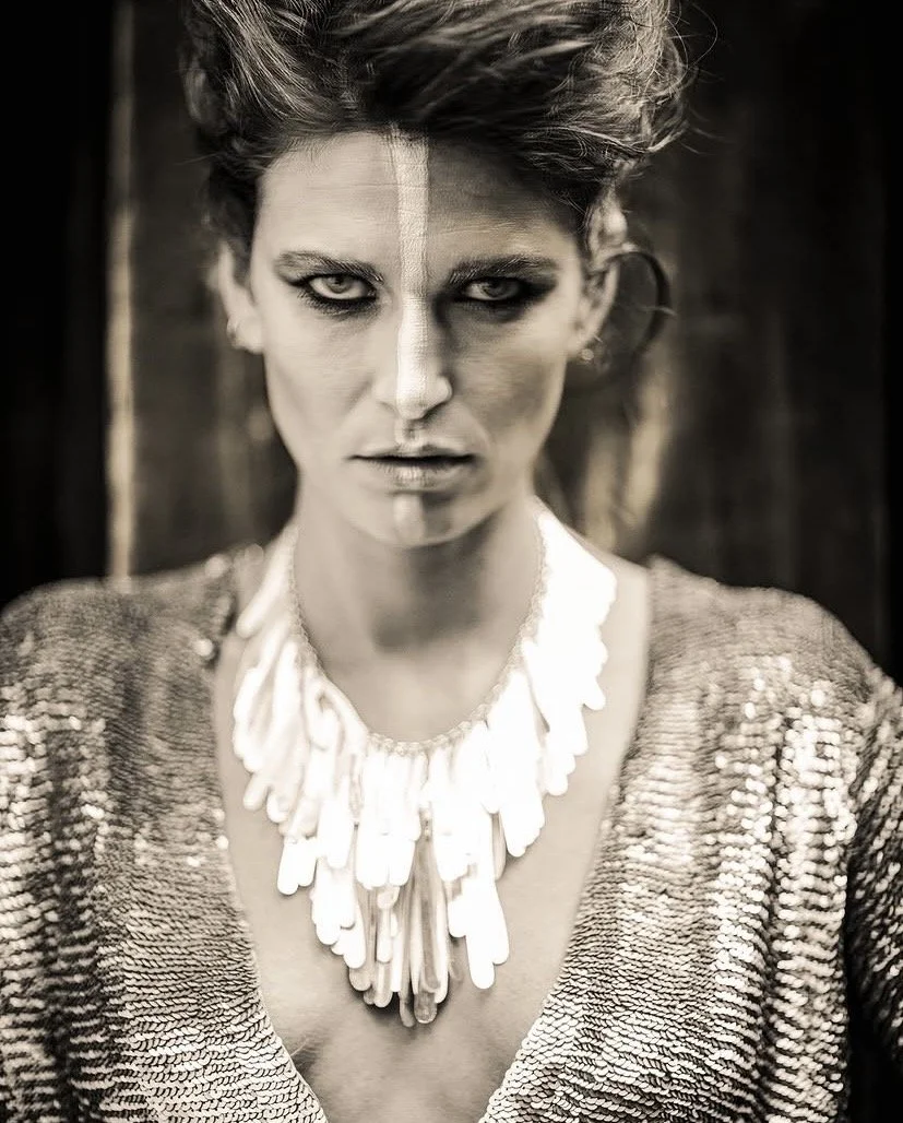 Projet RAW-  ©Hélène Perry
Maquillage Coiffure ©Peggy Valor