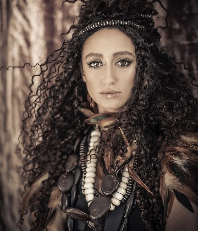 Projet RAW-  ©Hélène Perry
Maquillage Coiffure ©Peggy Valor