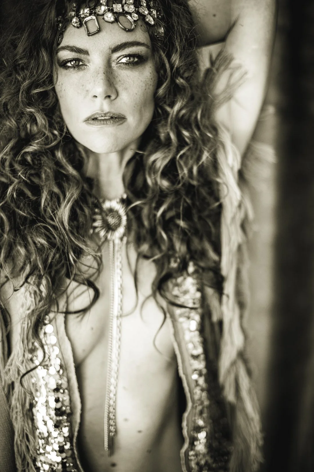 Projet RAW-  ©Hélène Perry
Maquillage Coiffure ©Peggy Valor