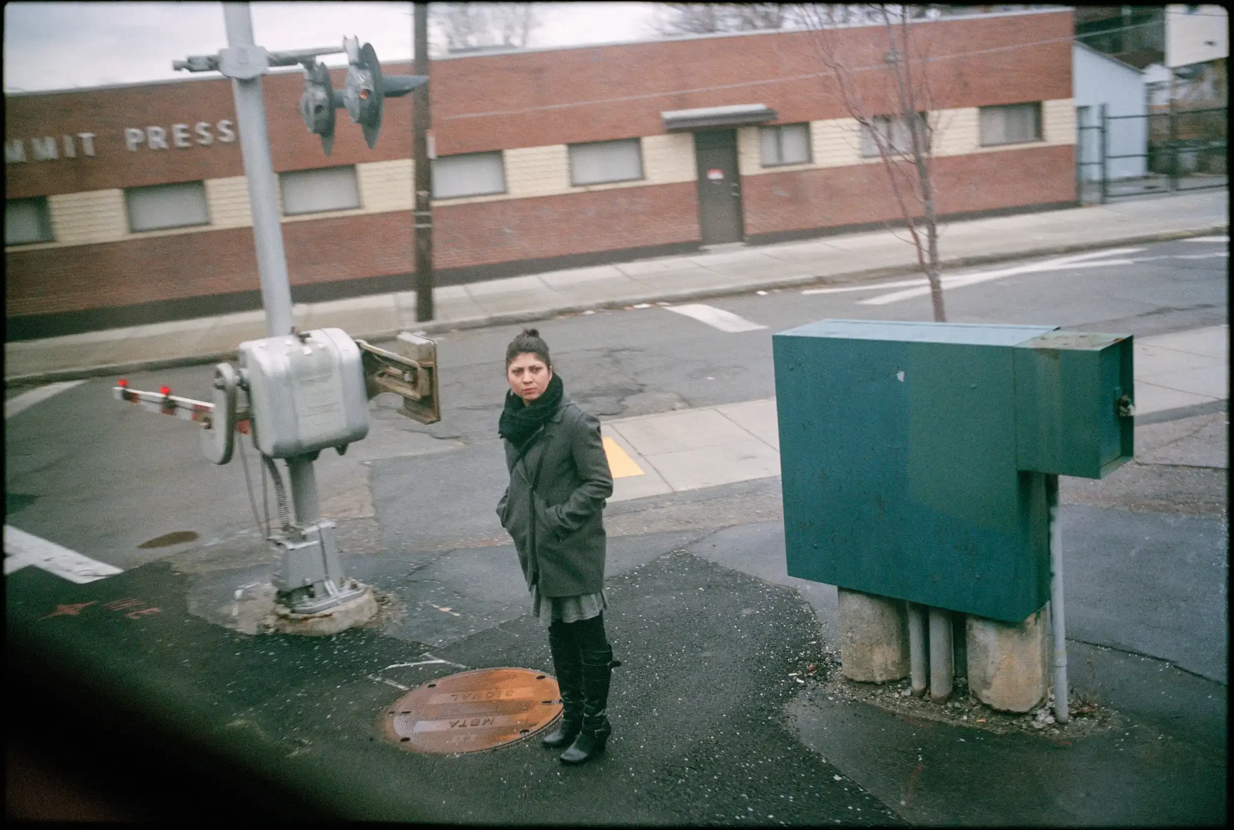 16-13_1 001-Edit_spotted_sharpened.webp