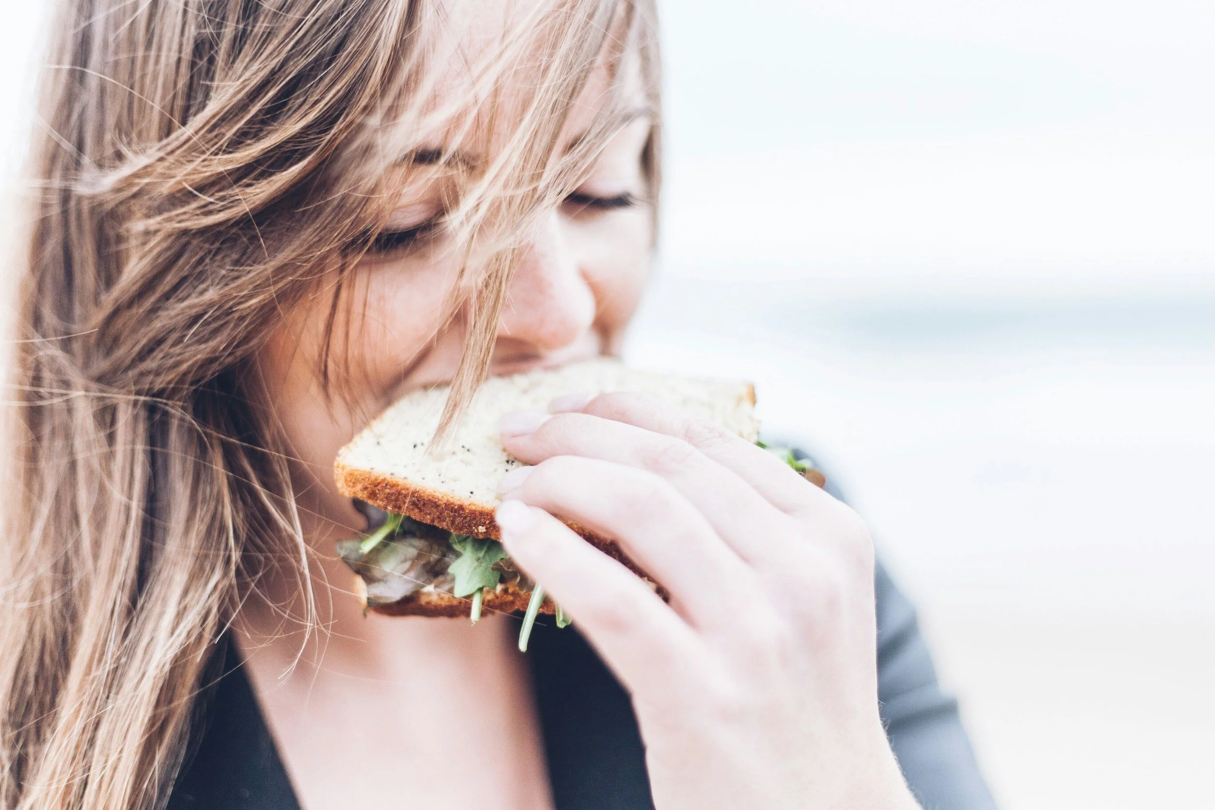 Why Am I Suddenly Hungry All the Time in Perimenopause?