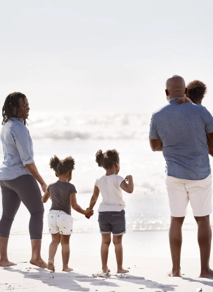 Why More Americans Are Choosing to Move to Greece