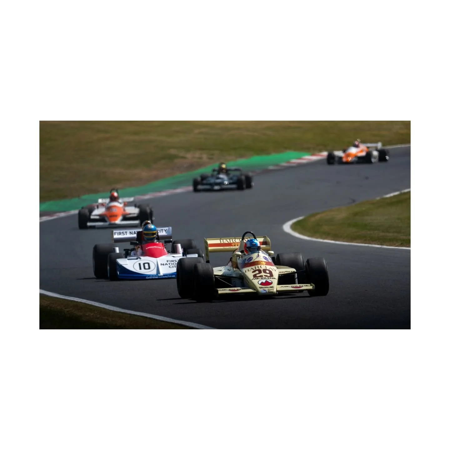 The sound. The speed. The history.

Loved seeing F1 cars on track at Brands Hatch. 🏎
@mastershistoricracing 

#brandshatch #f1 #motorsports #motorsportsphotography #photography