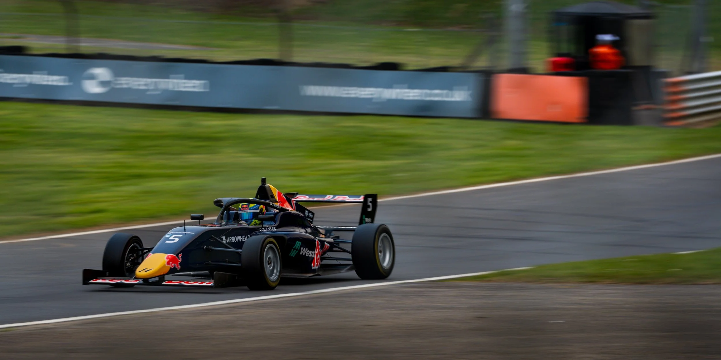 A7V07667.jpg