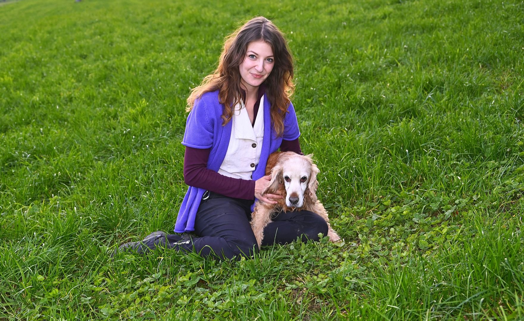 Hundebetreuung/Haustierbetreuung durch Leslie Ann Lesley Anne Gesinger in Gontenschwil. Liebevoll, einfühlsam, geduldig, ruhig. Kommunikation mit Tieren und das Erfüllen ihrer Bedürfnisse.
