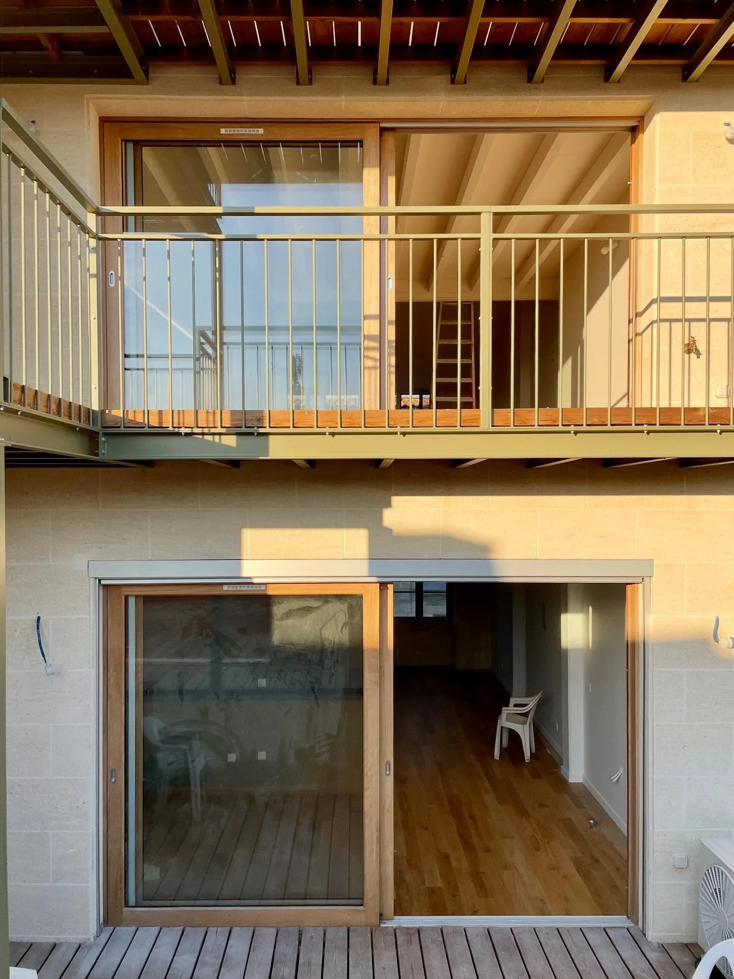 r&eacute;habilitation d&rsquo;un immeuble de logements collectifs aux chartrons : bient&ocirc;t la livraison !
.
.
.
#encaussedurand #architecture #architecte #bordeaux #cauderan #architecturephotography #saintseurin #chartrons #rehabilitation #logem