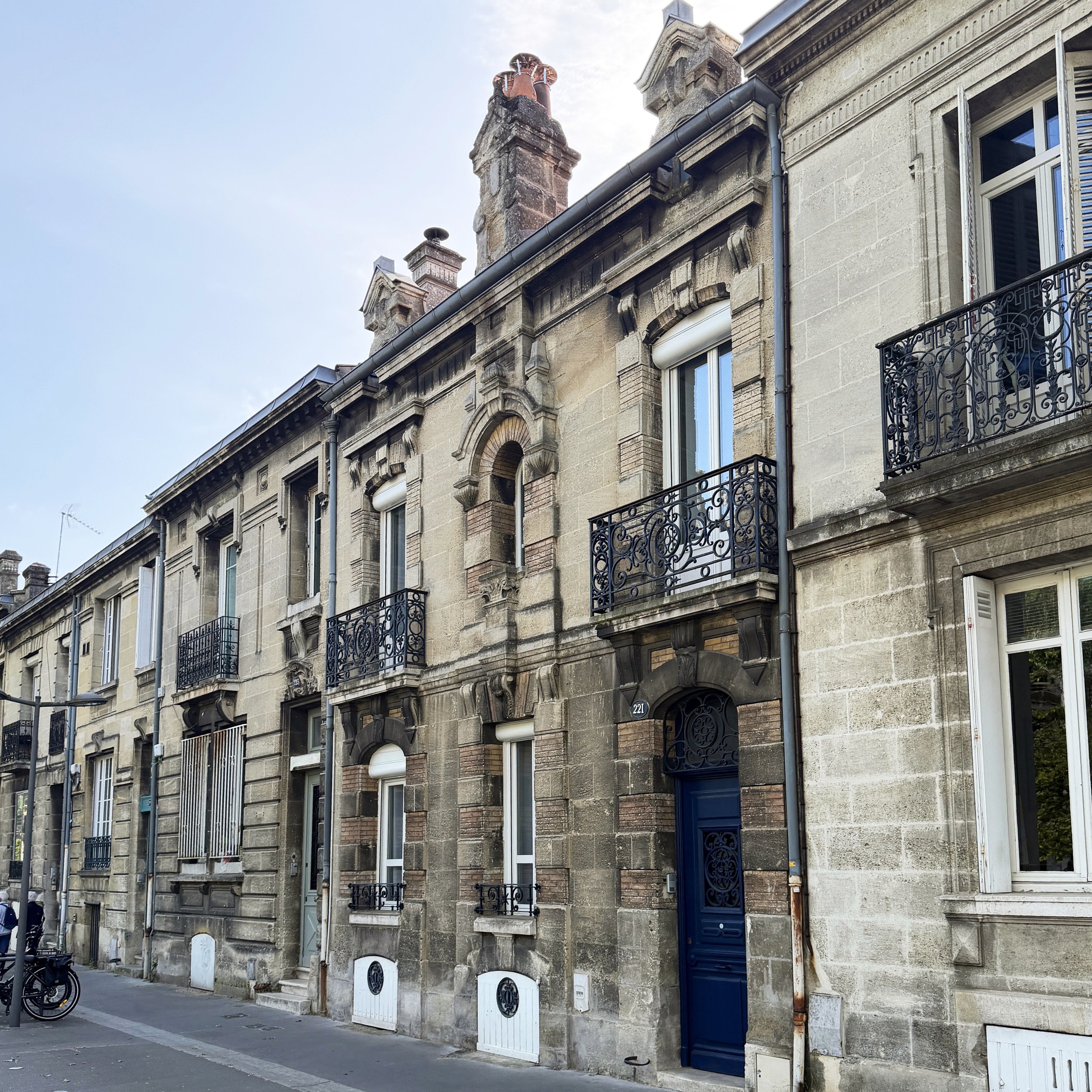 la vie de ch&acirc;teau 2 : r&eacute;habilitation d'un (nouvel) h&ocirc;tel particulier &agrave; bordeaux, &eacute;tudes en cours !
.
.
.
#encaussedurand #architecture #architecte #bordeaux #architectebordeaux #pierredebordeaux #rehabilitation