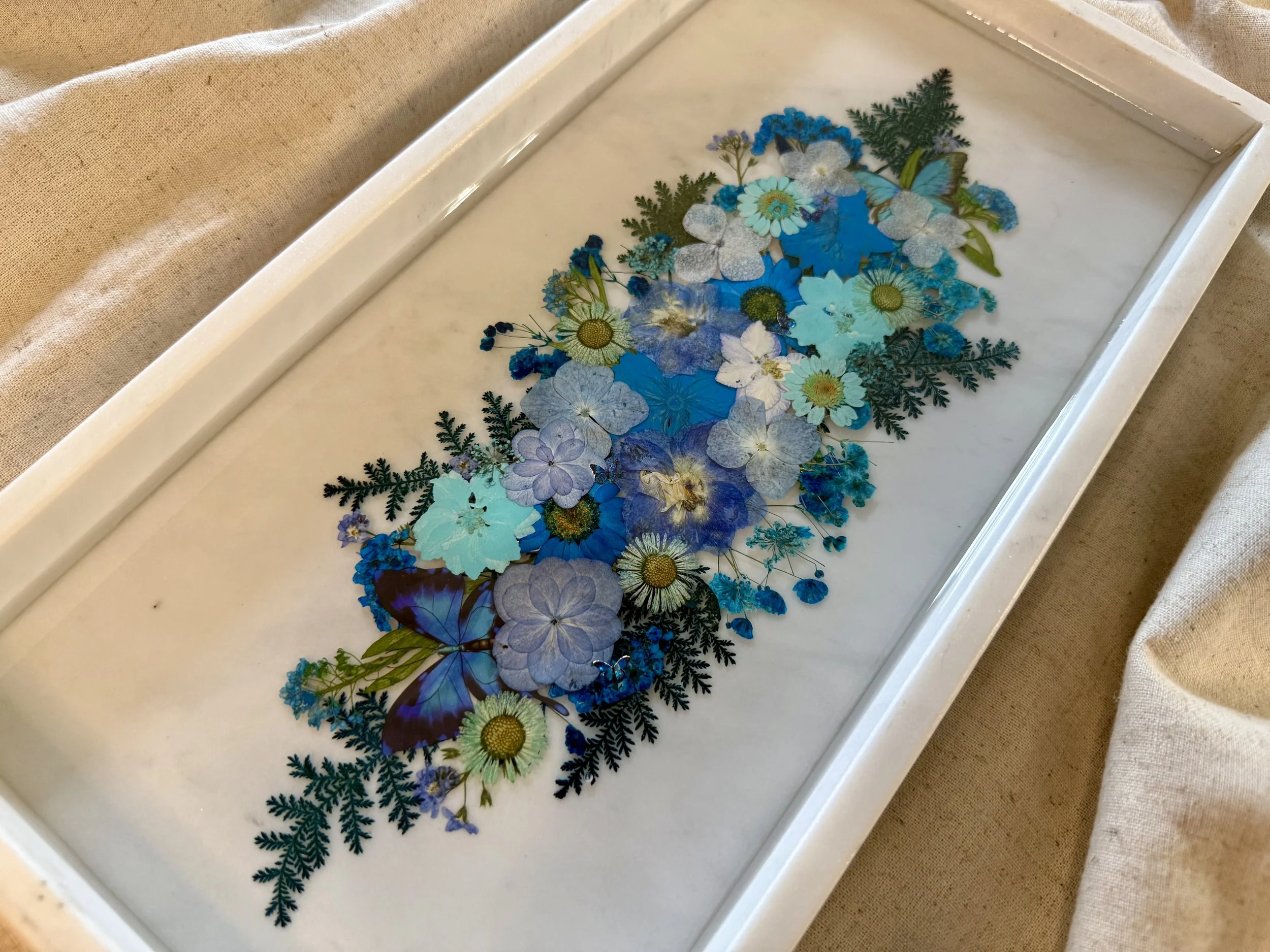 BLUE BUTTERFLY GARDEN MARBLE TRAY (SIDE).jpg