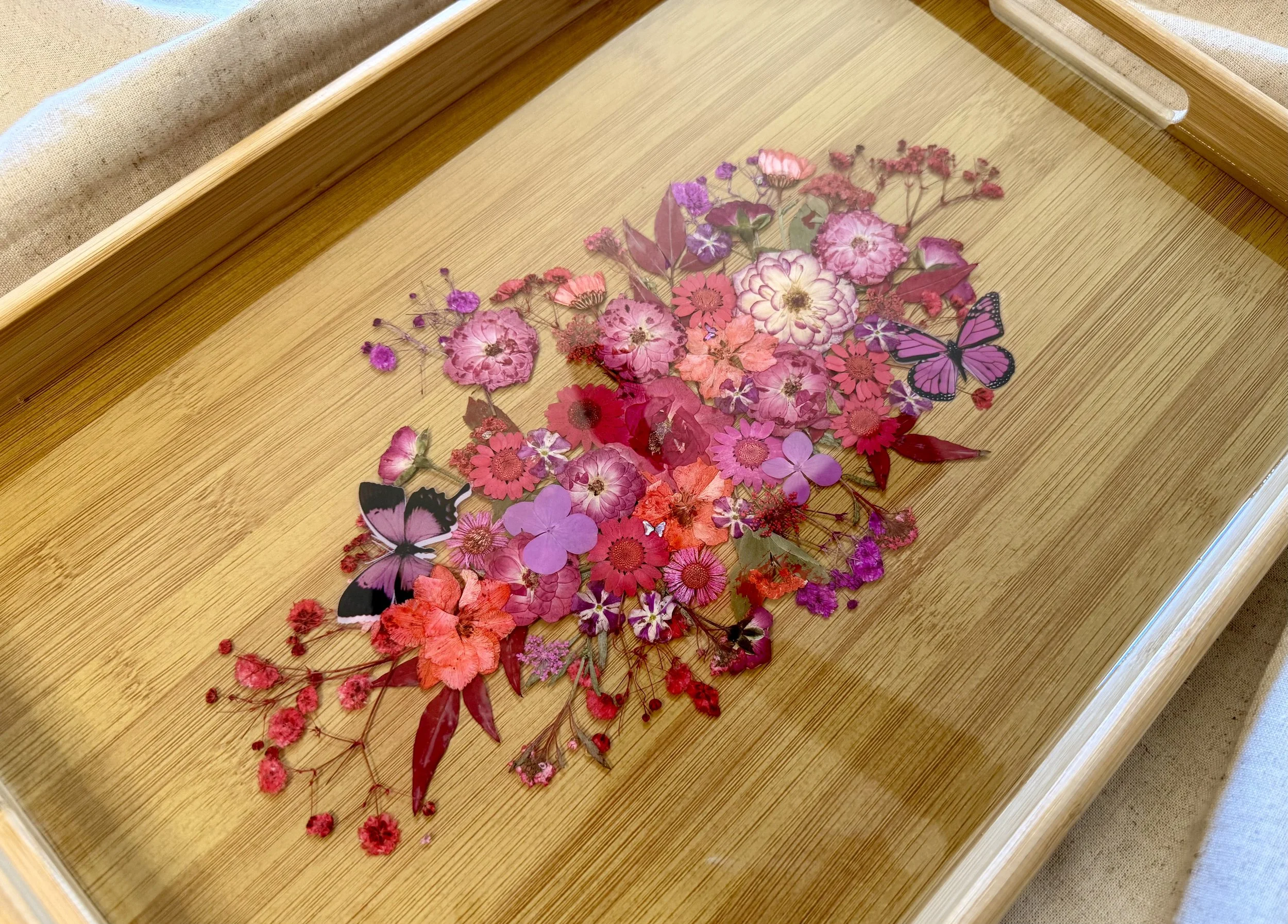 BERRY BLOOM WOOD TRAY (SIDE CLOSE).jpg