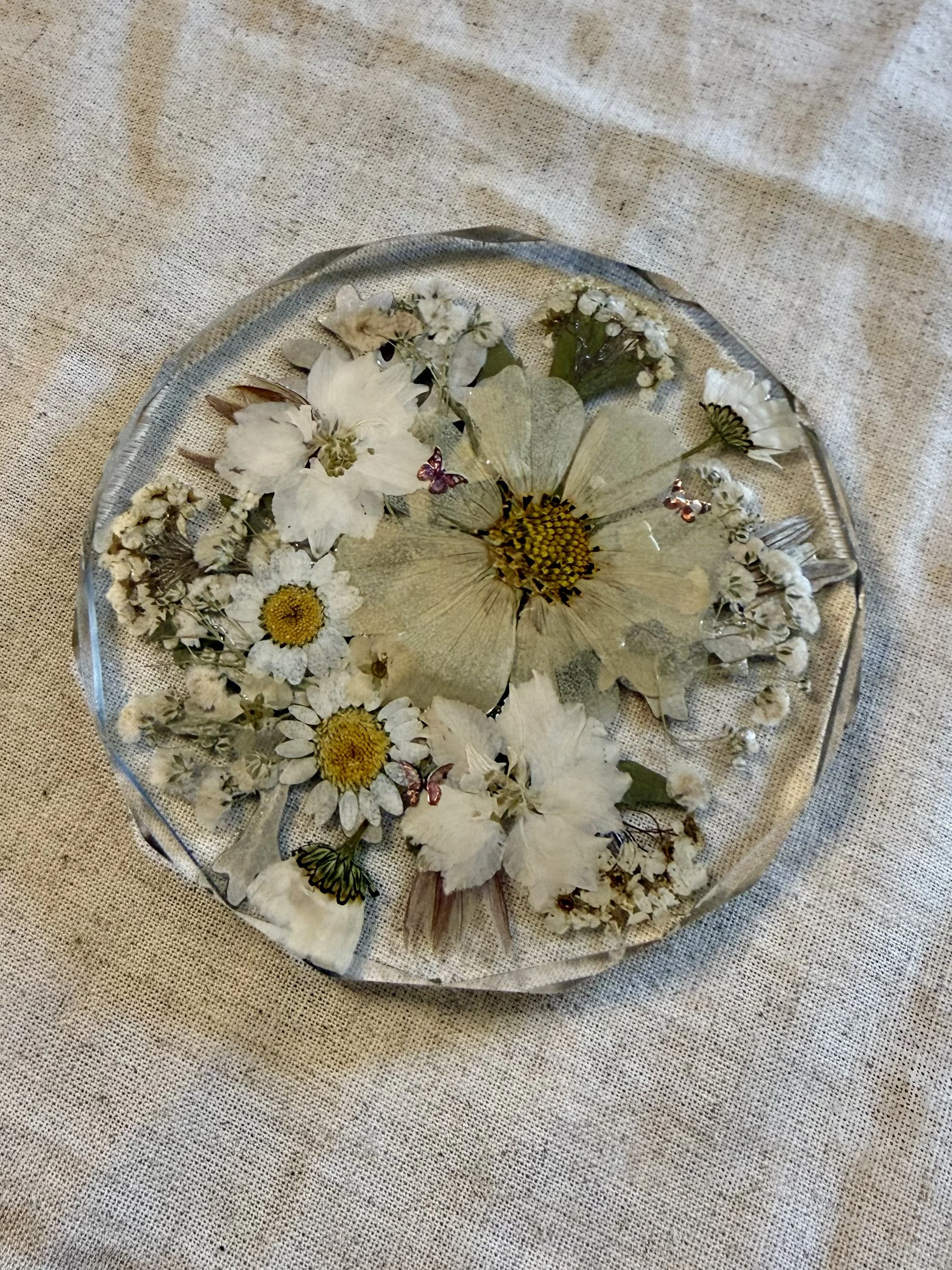 12 RESIN FLORAL COASTER (SIDE).jpg